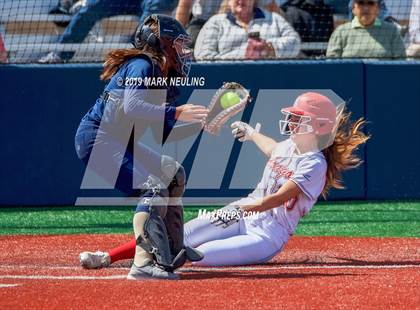 Thumbnail 1 in Everett Alvarez vs. Aragon (CIF CCS D1 Round 1) photogallery.