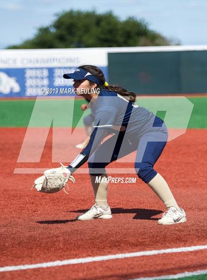 Thumbnail 1 in Everett Alvarez vs. Aragon (CIF CCS D1 Round 1) photogallery.