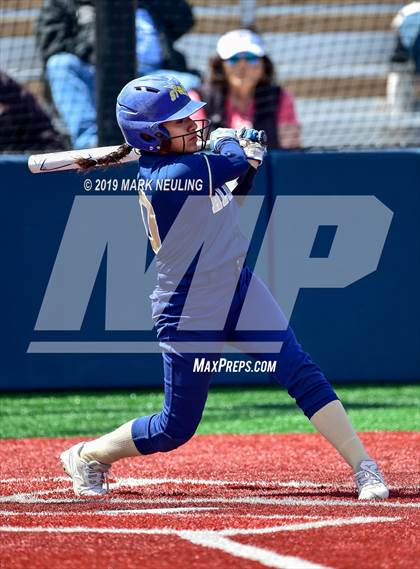 Thumbnail 2 in Everett Alvarez vs. Aragon (CIF CCS D1 Round 1) photogallery.