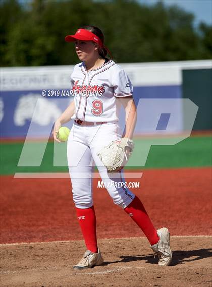 Thumbnail 1 in Everett Alvarez vs. Aragon (CIF CCS D1 Round 1) photogallery.
