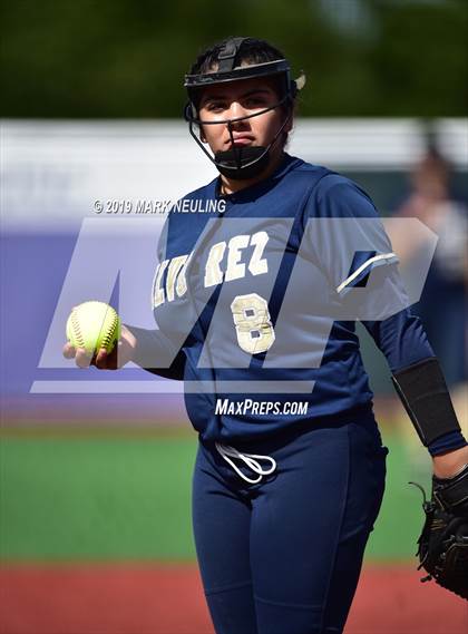 Thumbnail 1 in Everett Alvarez vs. Aragon (CIF CCS D1 Round 1) photogallery.