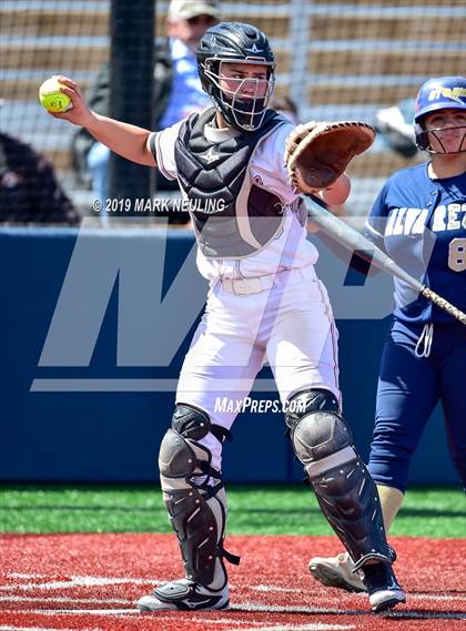 Thumbnail 3 in Everett Alvarez vs. Aragon (CIF CCS D1 Round 1) photogallery.