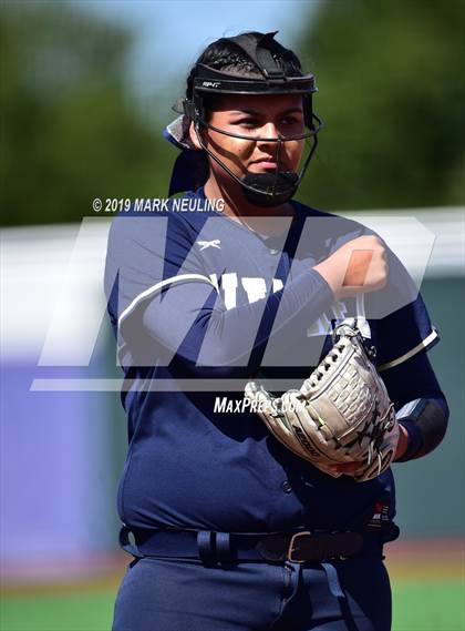 Thumbnail 2 in Everett Alvarez vs. Aragon (CIF CCS D1 Round 1) photogallery.