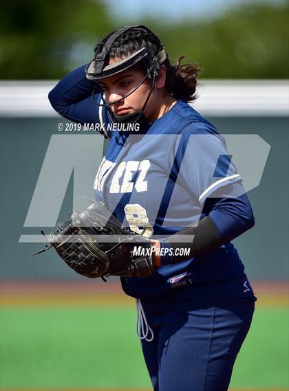 Thumbnail 1 in Everett Alvarez vs. Aragon (CIF CCS D1 Round 1) photogallery.