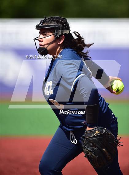Thumbnail 1 in Everett Alvarez vs. Aragon (CIF CCS D1 Round 1) photogallery.