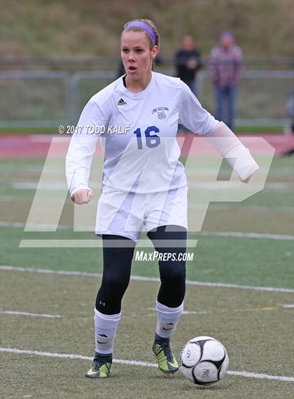 Thumbnail 1 in Old Lyme vs. Holy Cross (CIAC Class S Final) photogallery.