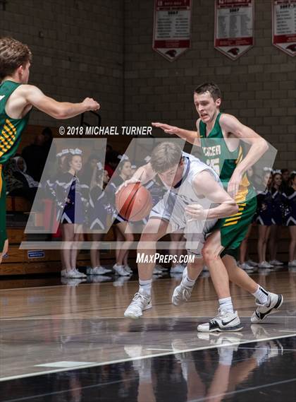 Thumbnail 2 in Shasta vs. Placer photogallery.