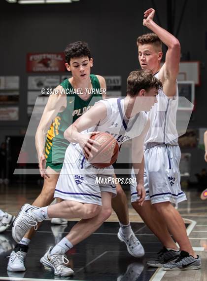 Thumbnail 1 in Shasta vs. Placer photogallery.