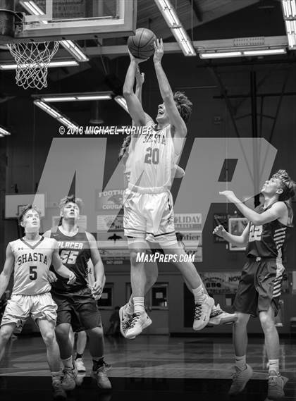 Thumbnail 1 in Shasta vs. Placer photogallery.