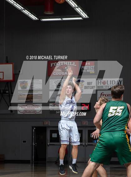 Thumbnail 2 in Shasta vs. Placer photogallery.