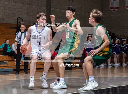 Thumbnail 2 in Shasta vs. Placer photogallery.