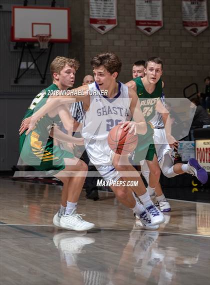 Thumbnail 3 in Shasta vs. Placer photogallery.