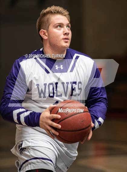 Thumbnail 3 in Shasta vs. Placer photogallery.