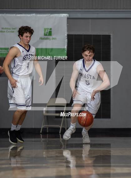 Thumbnail 2 in Shasta vs. Placer photogallery.