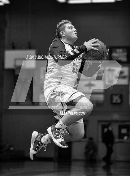 Thumbnail 1 in Shasta vs. Placer photogallery.