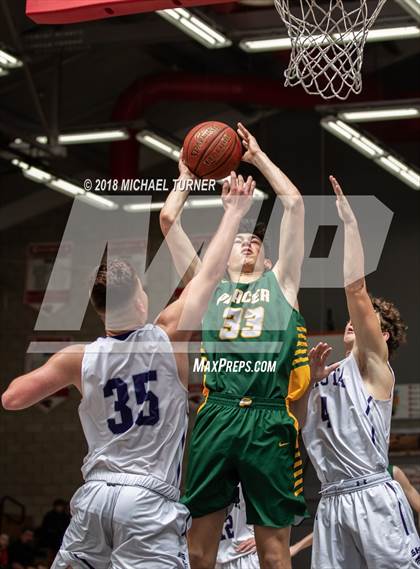 Thumbnail 2 in Shasta vs. Placer photogallery.