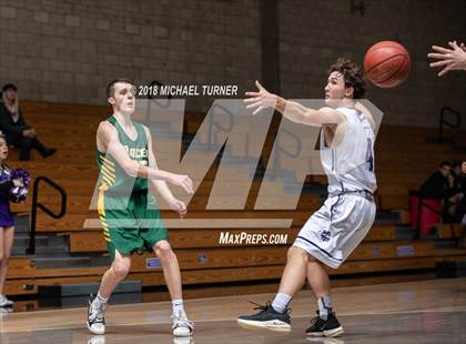 Thumbnail 3 in Shasta vs. Placer photogallery.