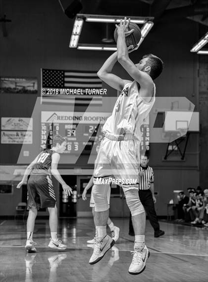 Thumbnail 2 in Shasta vs. Placer photogallery.