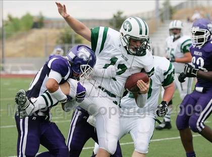 Thumbnail 2 in Franklin vs. Sacred Heart Cathedral (Battle at the Capital) photogallery.