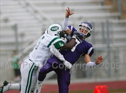 Thumbnail 2 in Franklin vs. Sacred Heart Cathedral (Battle at the Capital) photogallery.