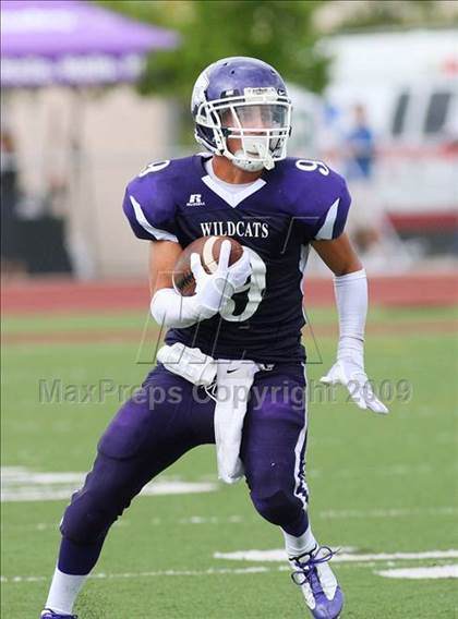 Thumbnail 3 in Franklin vs. Sacred Heart Cathedral (Battle at the Capital) photogallery.