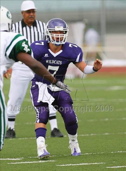 Thumbnail 2 in Franklin vs. Sacred Heart Cathedral (Battle at the Capital) photogallery.