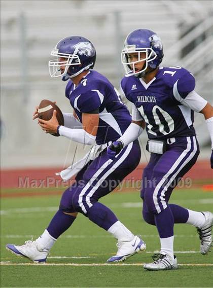 Thumbnail 1 in Franklin vs. Sacred Heart Cathedral (Battle at the Capital) photogallery.