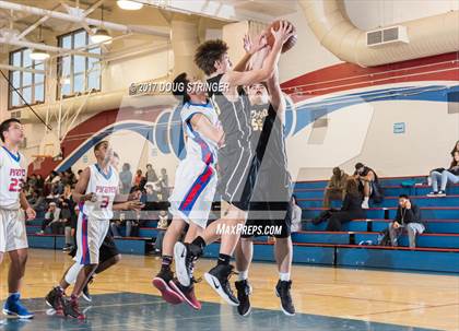 Thumbnail 1 in San Leandro vs. Bishop O'Dowd photogallery.