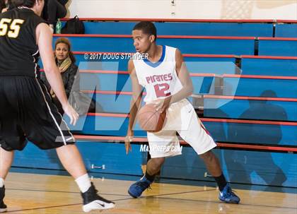 Thumbnail 3 in San Leandro vs. Bishop O'Dowd photogallery.