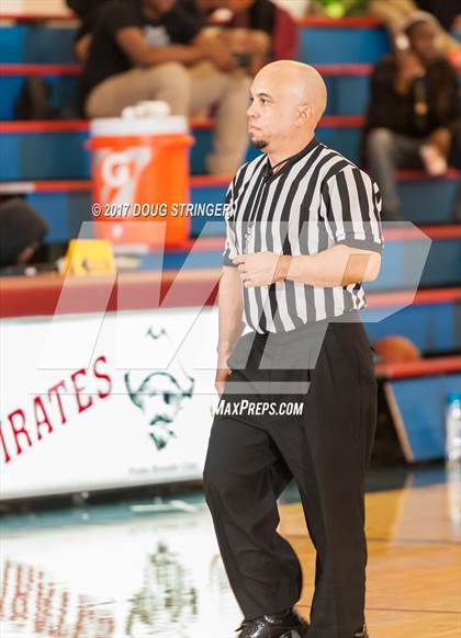 Thumbnail 2 in San Leandro vs. Bishop O'Dowd photogallery.
