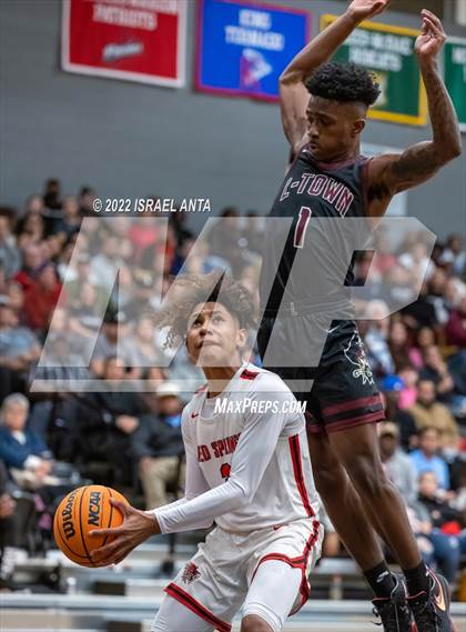 Thumbnail 1 in Red Springs vs Lumberton (Robeson County Shootoff) photogallery.