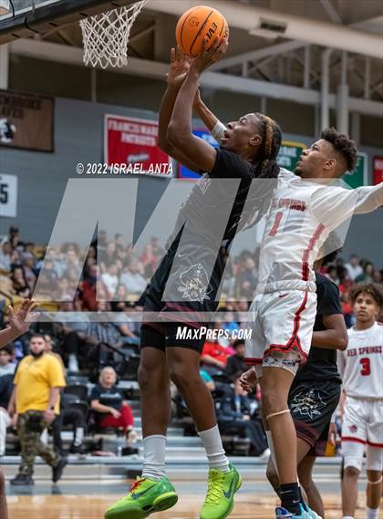 Thumbnail 1 in Red Springs vs Lumberton (Robeson County Shootoff) photogallery.