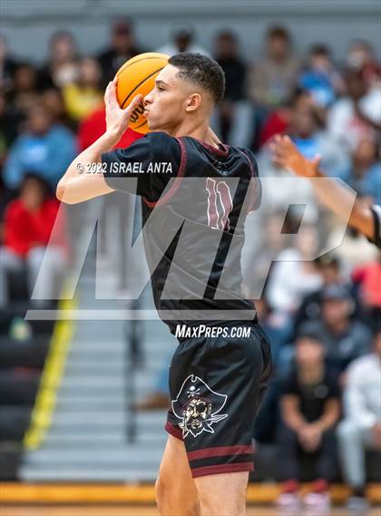 Thumbnail 1 in Red Springs vs Lumberton (Robeson County Shootoff) photogallery.