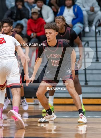 Thumbnail 2 in Red Springs vs Lumberton (Robeson County Shootoff) photogallery.