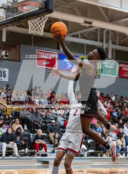 Thumbnail 3 in Red Springs vs Lumberton (Robeson County Shootoff) photogallery.