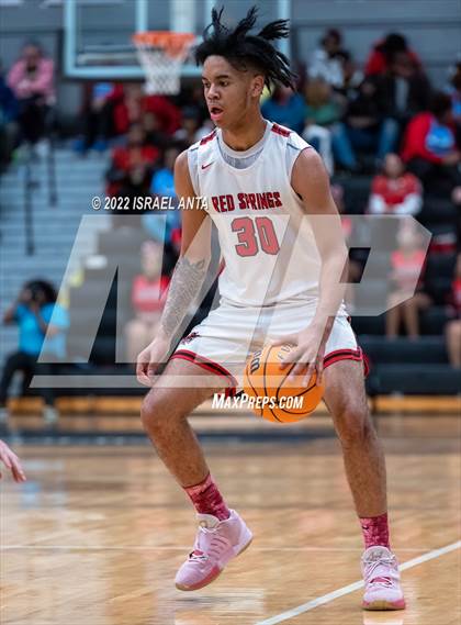Thumbnail 2 in Red Springs vs Lumberton (Robeson County Shootoff) photogallery.