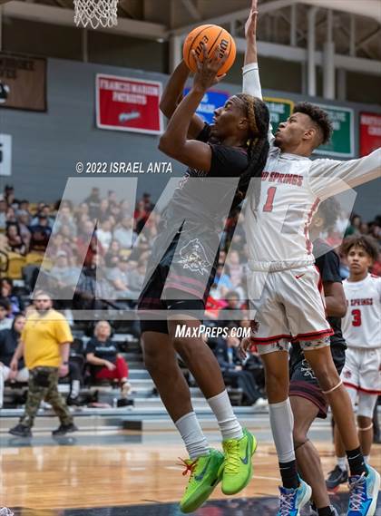 Thumbnail 2 in Red Springs vs Lumberton (Robeson County Shootoff) photogallery.
