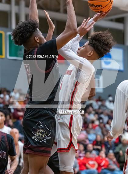 Thumbnail 1 in Red Springs vs Lumberton (Robeson County Shootoff) photogallery.