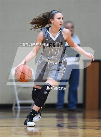 Thumbnail 3 in Perry vs. GlenOak (OHSAA District Playoff) photogallery.