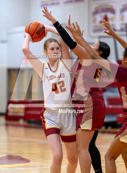 Thumbnail 2 in Unity Reed @ Oakton (Cougar Holiday Classic) photogallery.