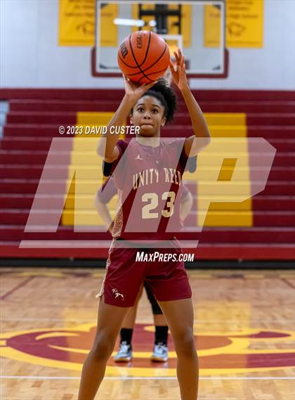 Thumbnail 1 in Unity Reed @ Oakton (Cougar Holiday Classic) photogallery.
