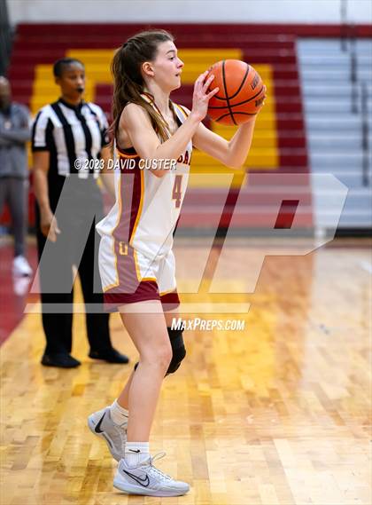 Thumbnail 1 in Unity Reed @ Oakton (Cougar Holiday Classic) photogallery.
