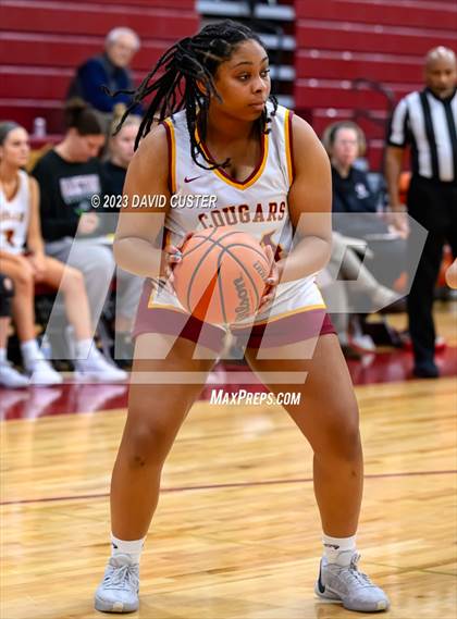 Thumbnail 2 in Unity Reed @ Oakton (Cougar Holiday Classic) photogallery.