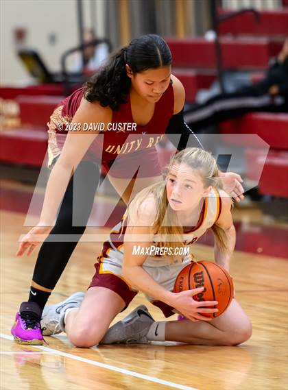 Thumbnail 3 in Unity Reed @ Oakton (Cougar Holiday Classic) photogallery.