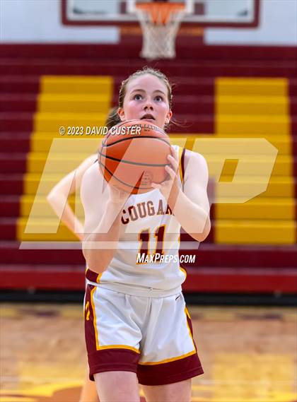 Thumbnail 2 in Unity Reed @ Oakton (Cougar Holiday Classic) photogallery.