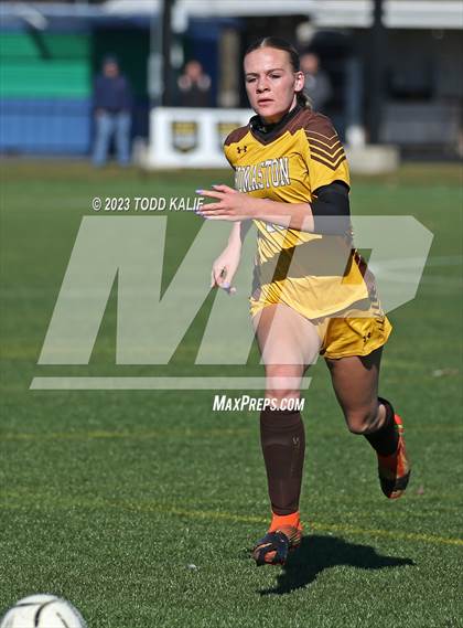 Thumbnail 3 in Cromwell vs Thomaston (CIAC Class S Final) photogallery.