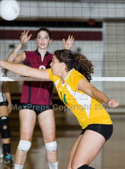 Thumbnail 2 in Davis vs. Modesto photogallery.
