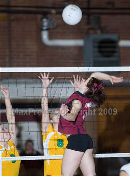 Thumbnail 1 in Davis vs. Modesto photogallery.