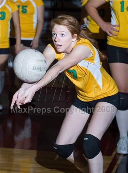 Thumbnail 1 in Davis vs. Modesto photogallery.