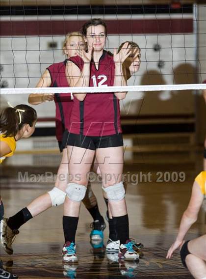 Thumbnail 3 in Davis vs. Modesto photogallery.